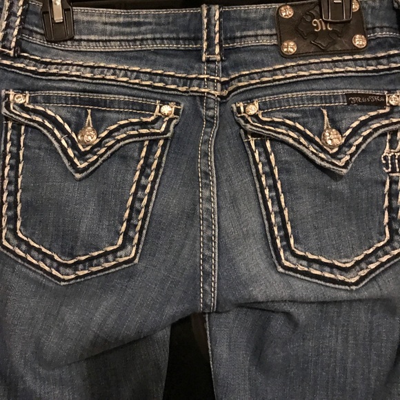 Miss Me Boot Leg Jeans - Picture 3 of 8