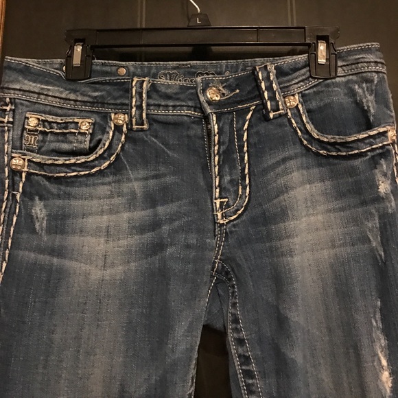 Miss Me Boot Leg Jeans - Picture 4 of 8