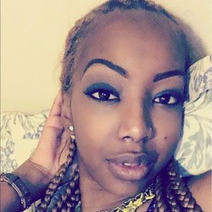Meet your Posher, Amani