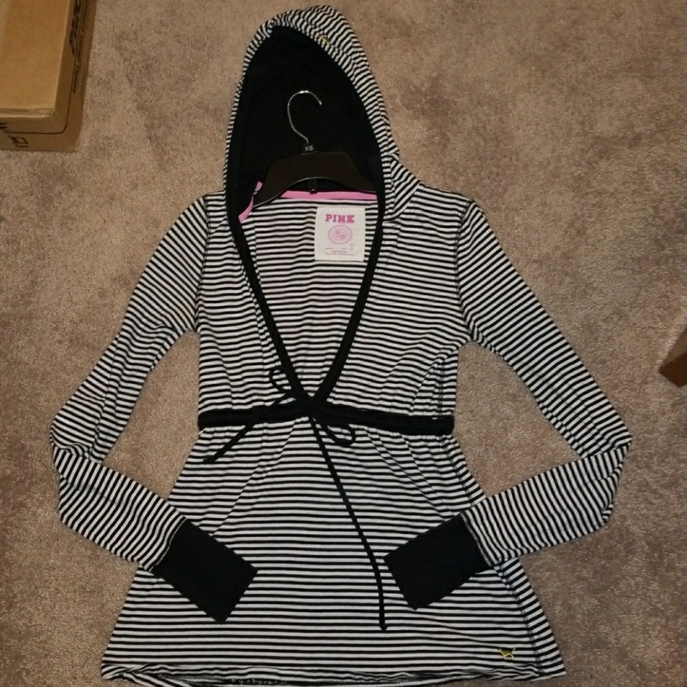 5for$20 Vs pink shirt