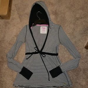 5for$20 Vs pink shirt