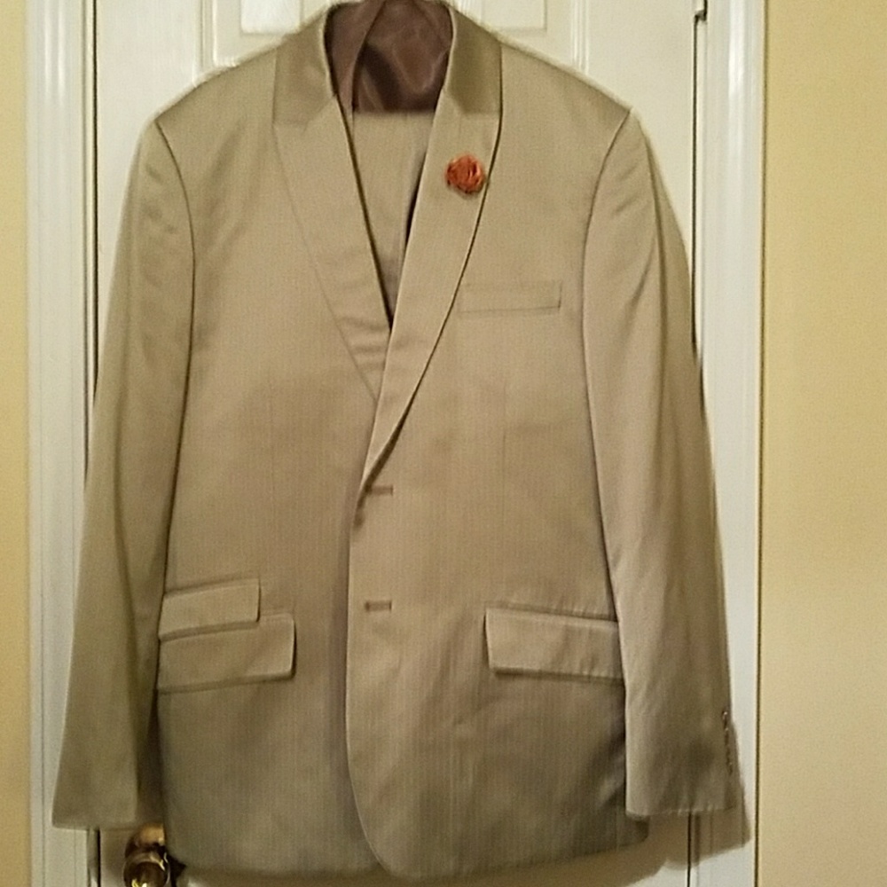 Men's suit