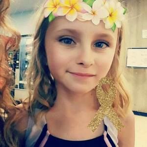 Meet your Posher, Roxanne