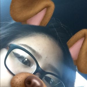 Meet your Posher, Ashley