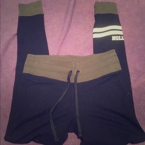 Small PINK Victoria's Secret yoga pants