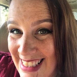 Meet your Posher, Nikki