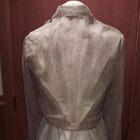 Sheer blouse NWT - Picture 6 of 8