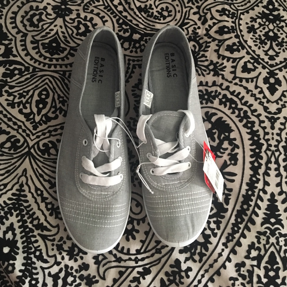 GRAY FLATS NWT