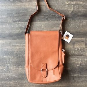 Tan Leather Wine Bag