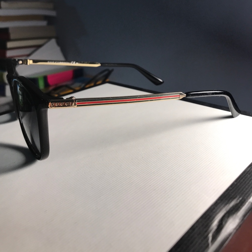 Gucci - Picture 2 of 4