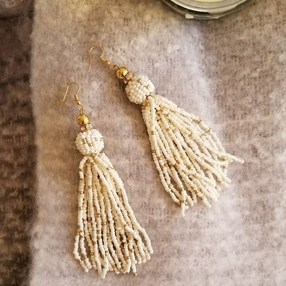 FESTIVAL-White and gold beaded tassel earrings