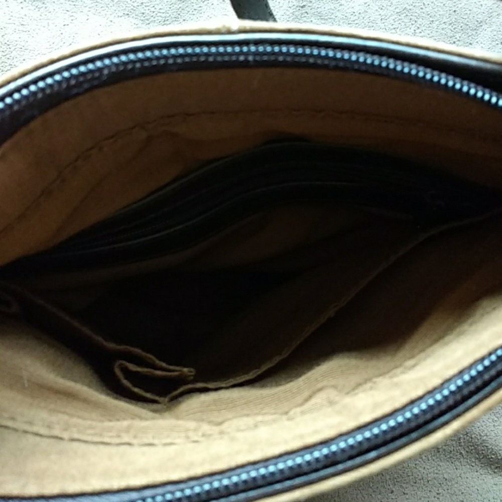 Suede purse - Picture 3 of 4