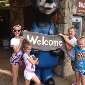 Meet your Posher, Maria