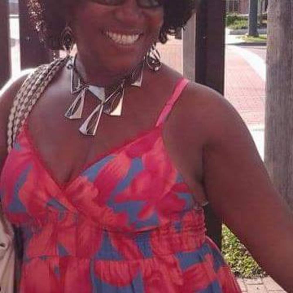 Meet your Posher, Denise