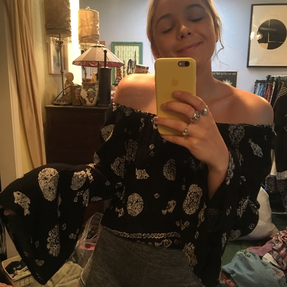 Off the Shoulder Top 🌿