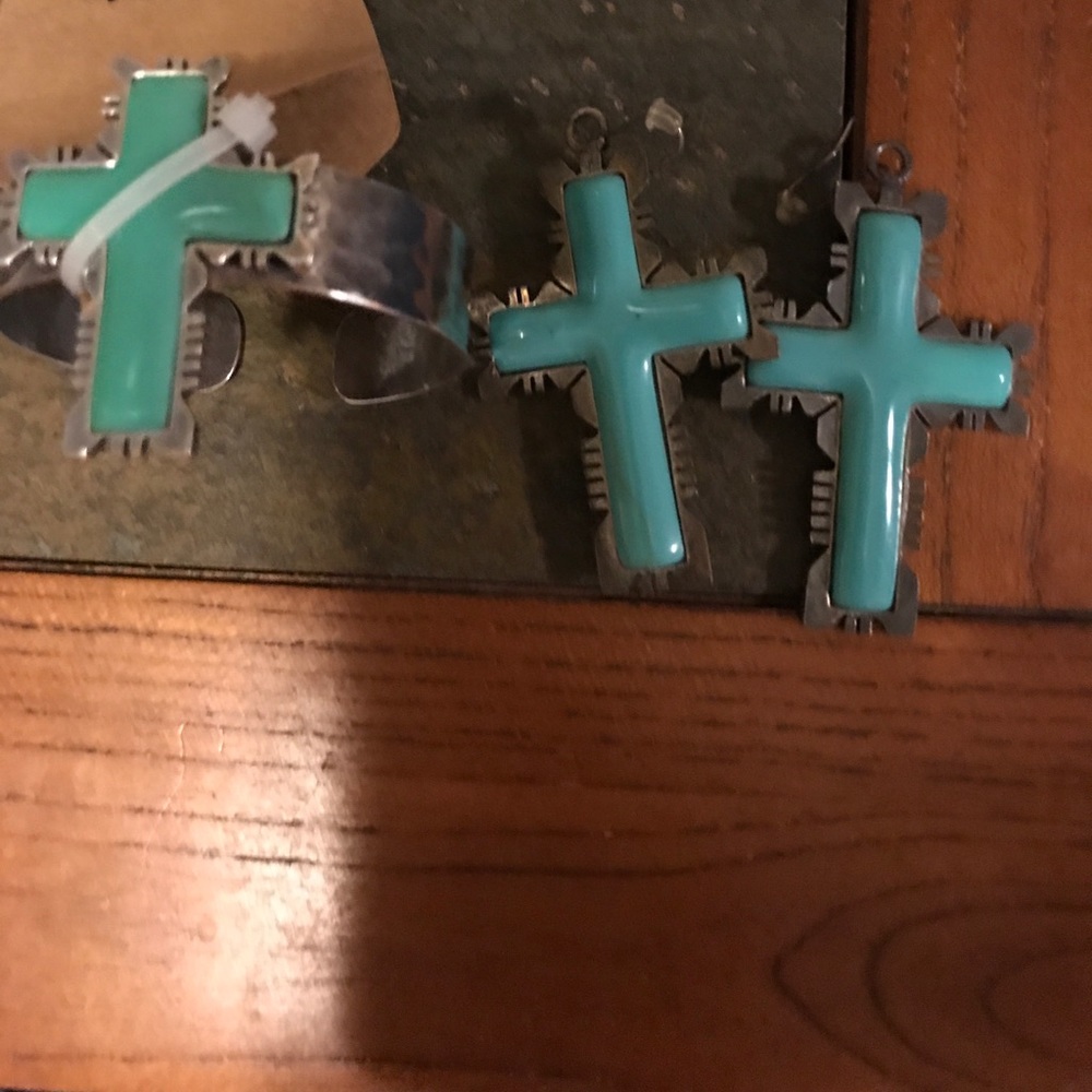 Turq cross earrings with matching cuff