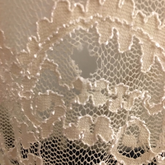 Teeze Me Juniors' Lace Ruffled Party Dress Size 0 - Picture 4 of 4