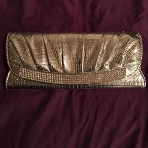 Silver clutch