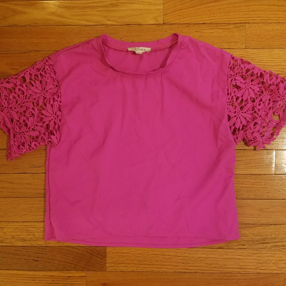 Alythea Bright pink crop top