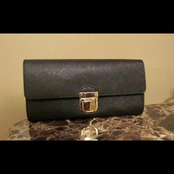 Michael Kors Handbags - Michael Kors Bridgette Flap Leather Wallet