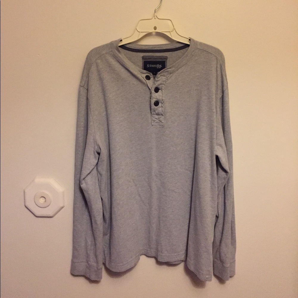 Men’s large St. John’s Bay Henley