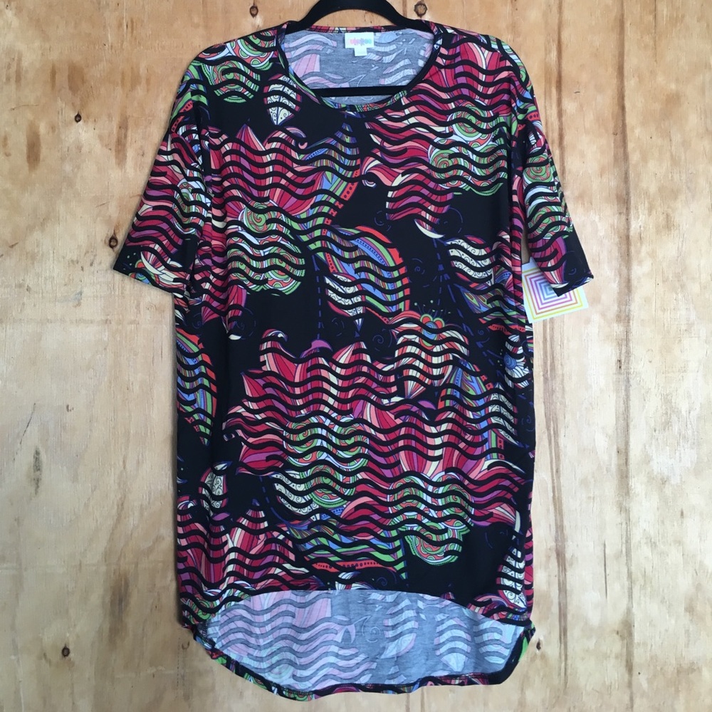 LulaRoe Irma tunic