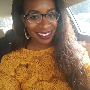 Meet your Posher, Sharmiya