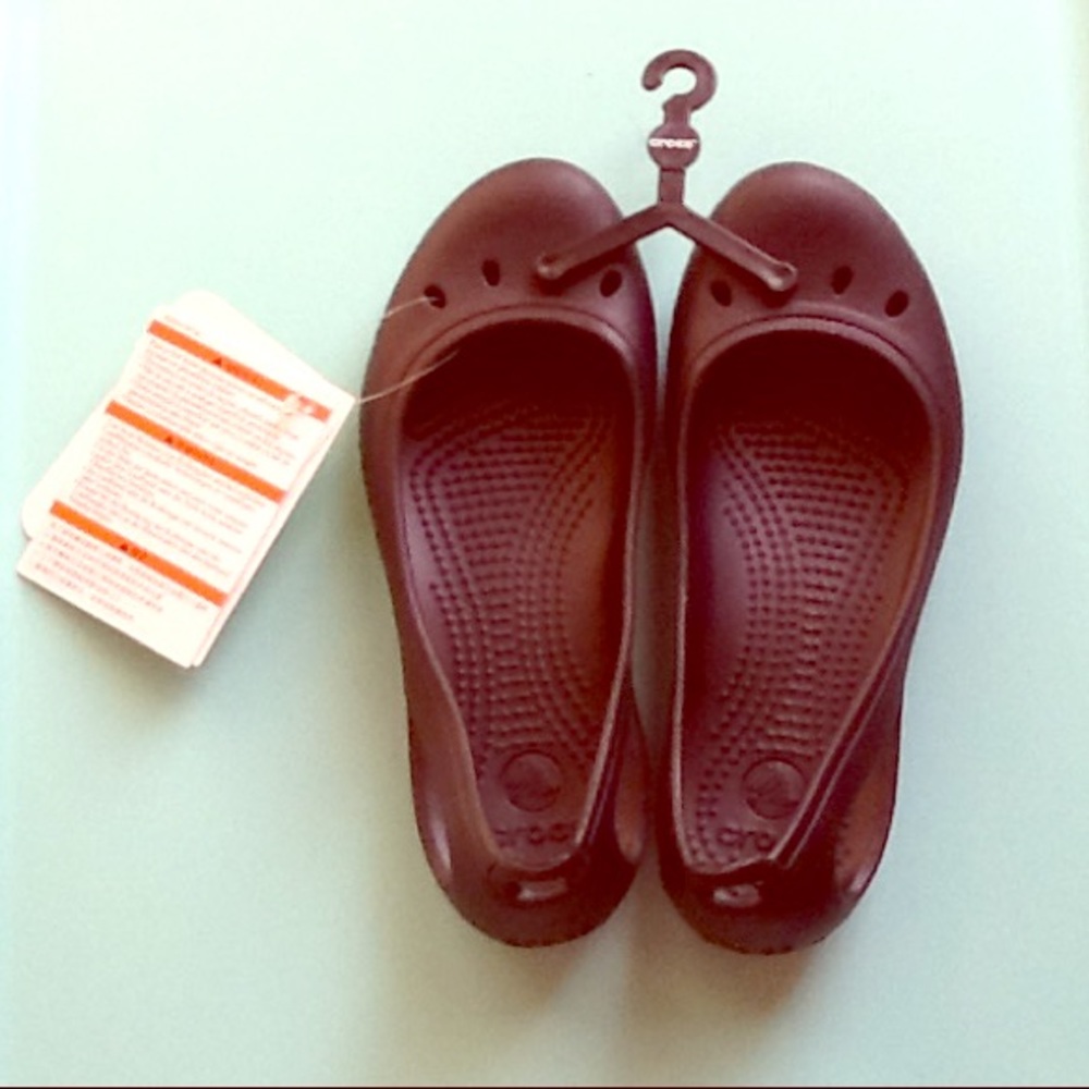 NWT Crocs Kadee work flat