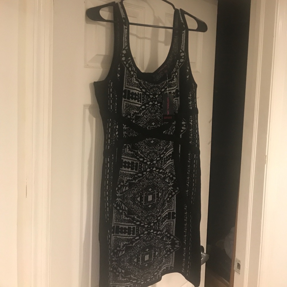 NWT BLACK AND SILVER SHORT DRESS.