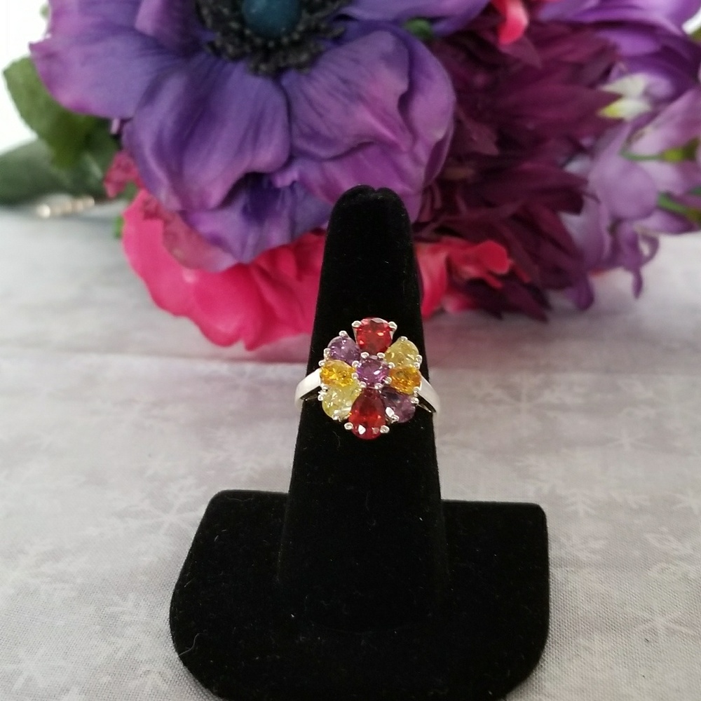 Multicolored flower ring
