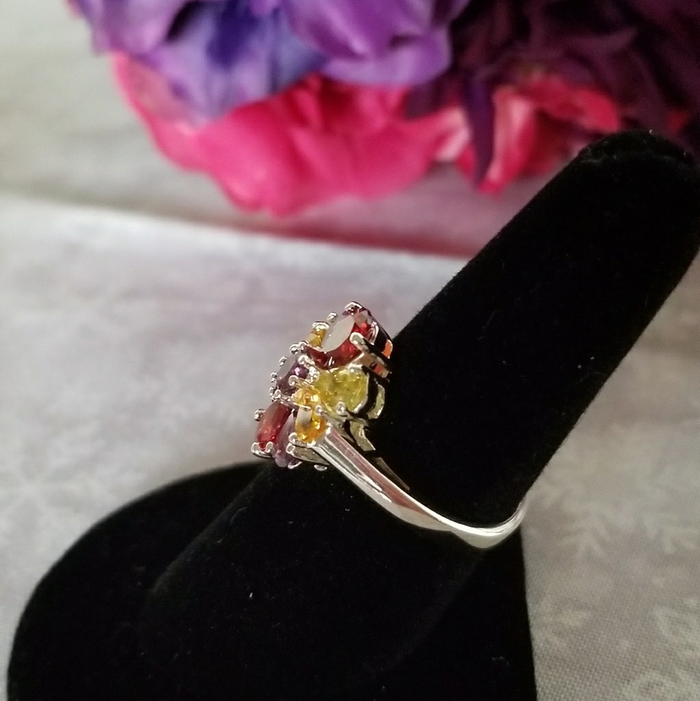 Multicolored flower ring - Picture 3 of 5