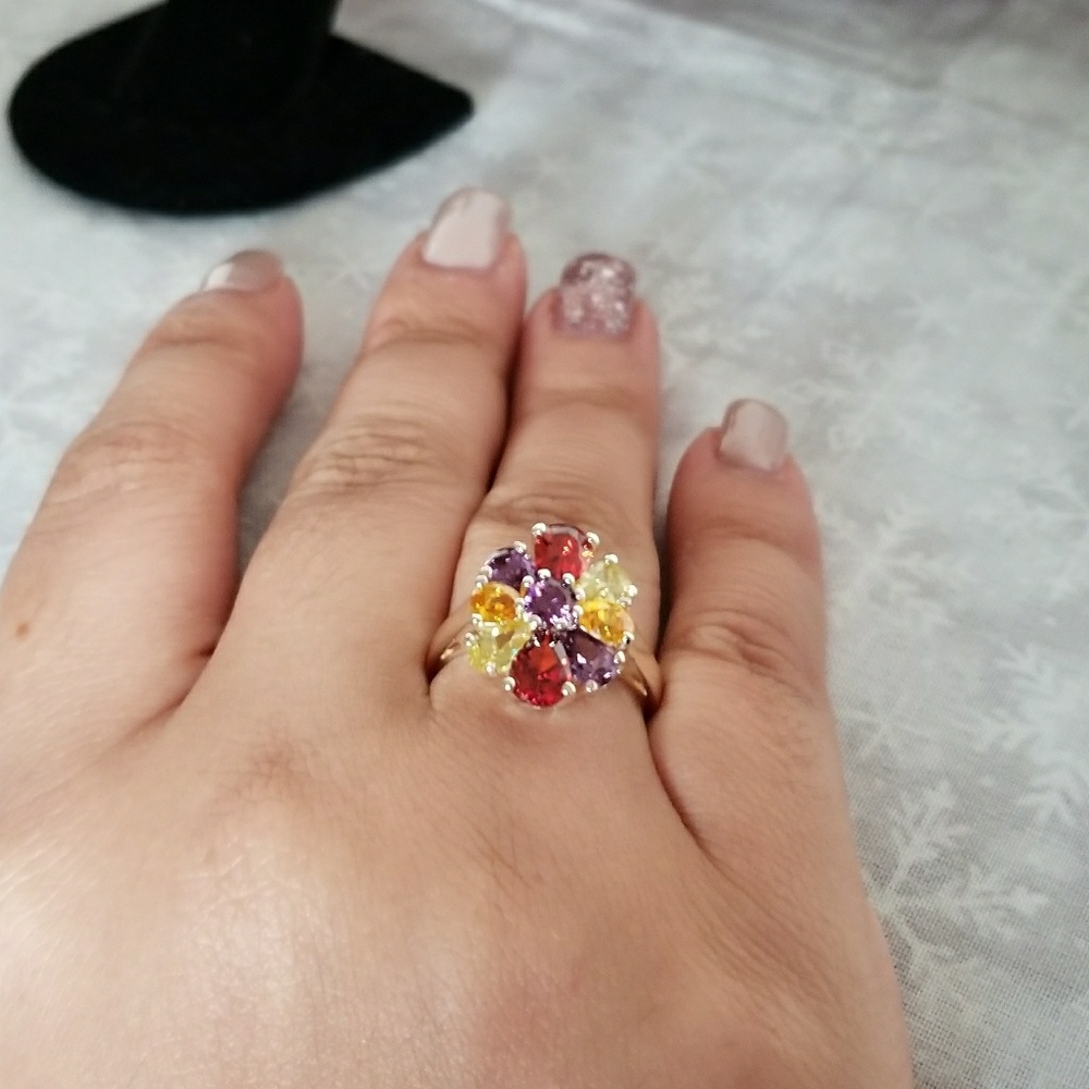 Multicolored flower ring - Picture 5 of 5