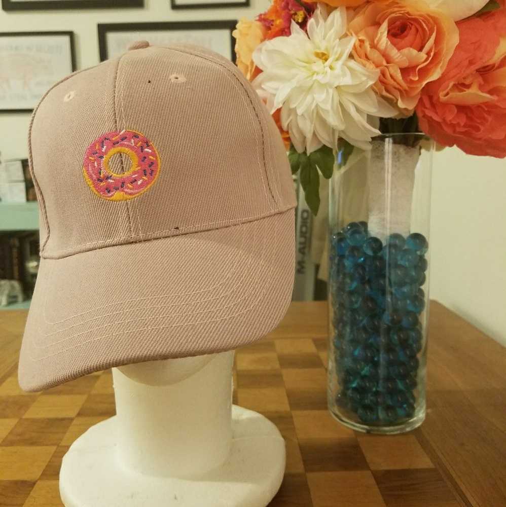 Charlotte Russe Doughnut Hat