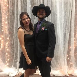 Meet your Posher, Elena