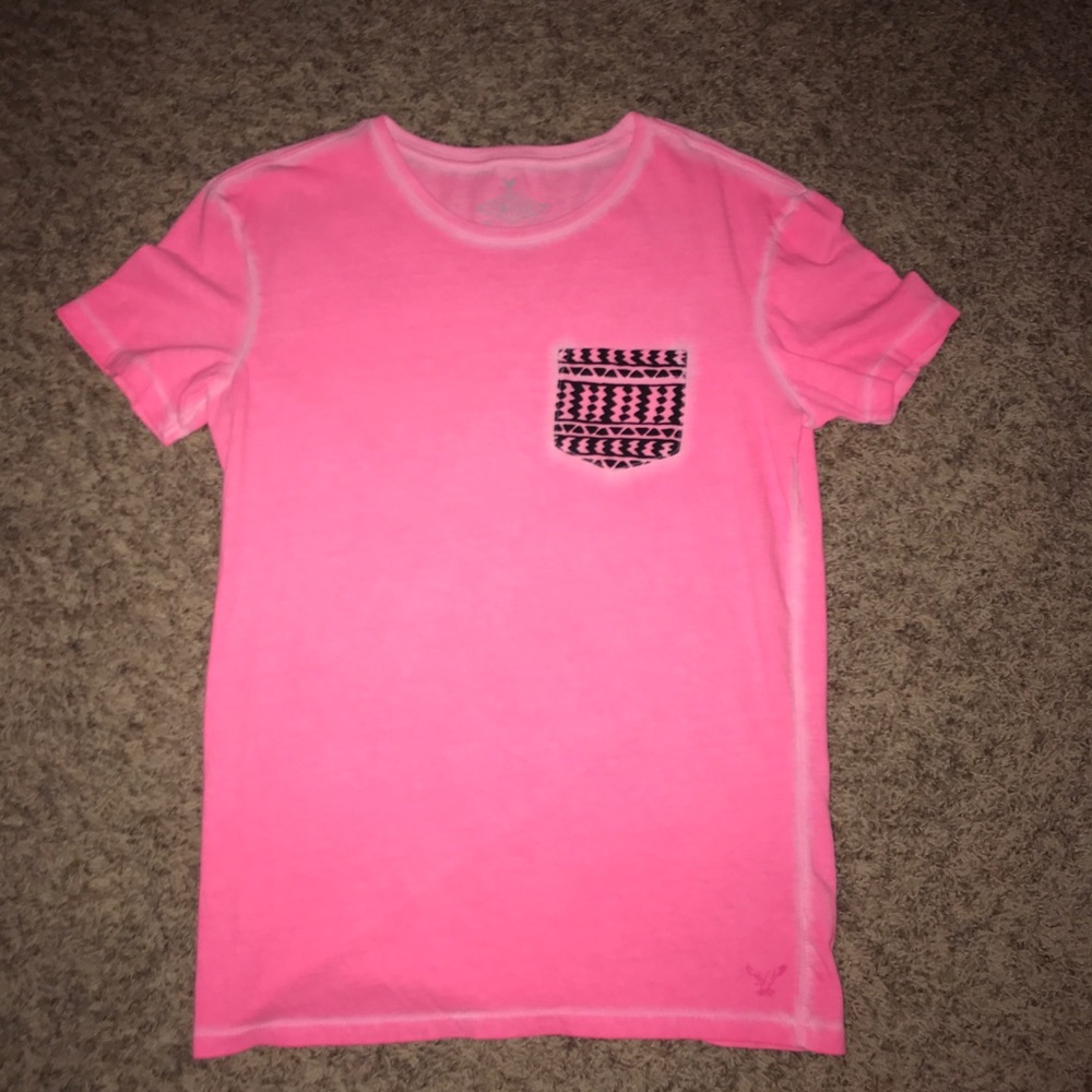 pink pocket tee