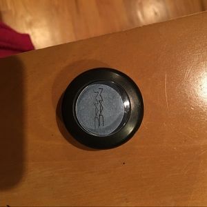 MAC single eyeshadow