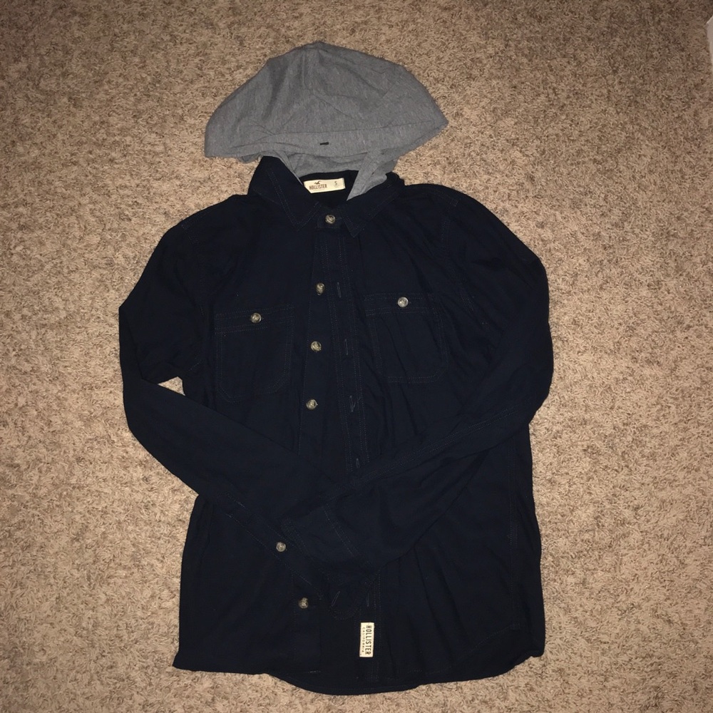 hooded shirt
