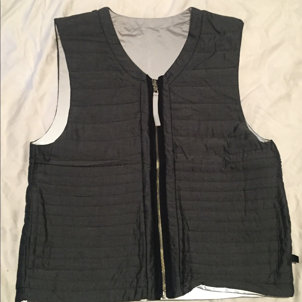 Lululemon Reversible Vest - reflective/denim large