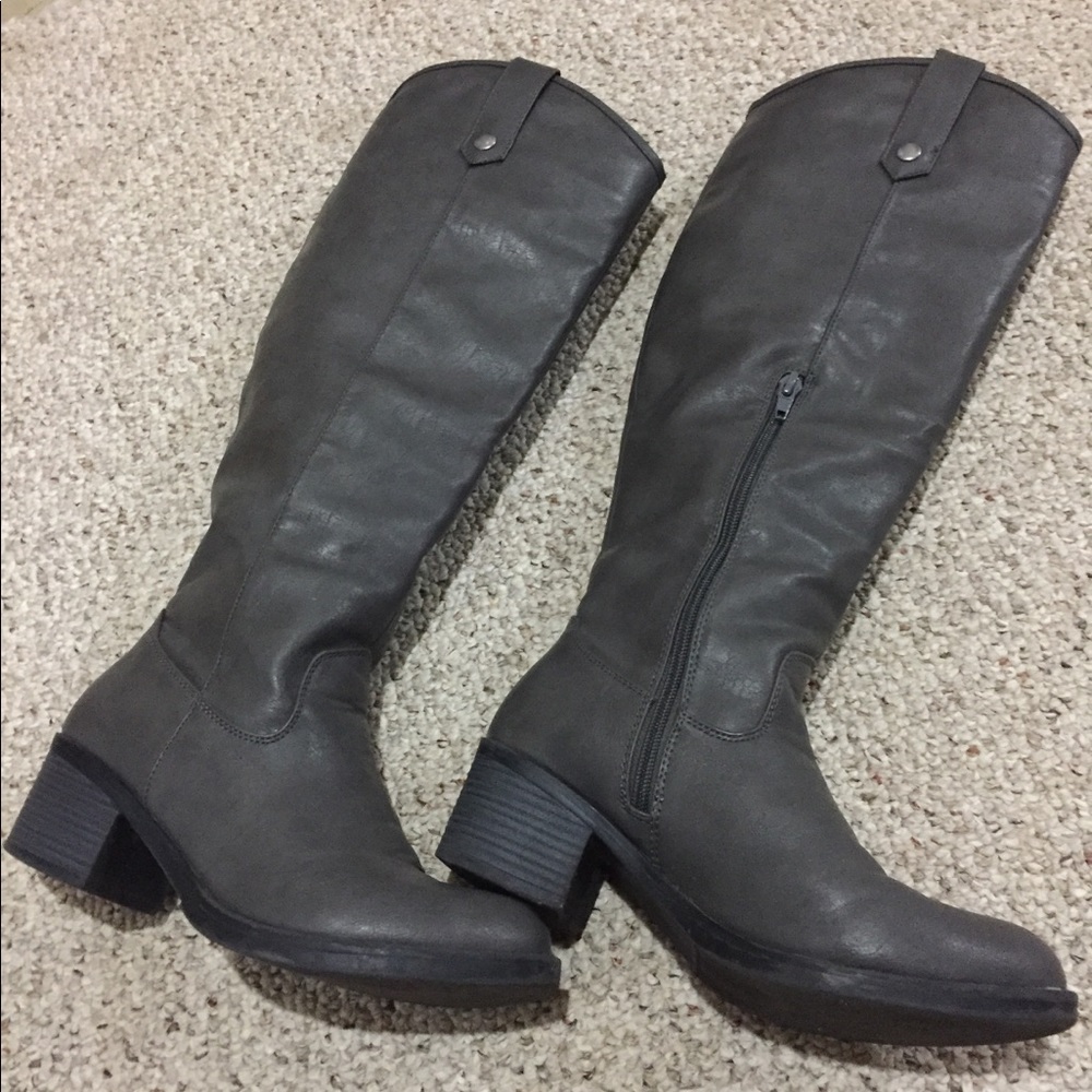 Gray leather boots