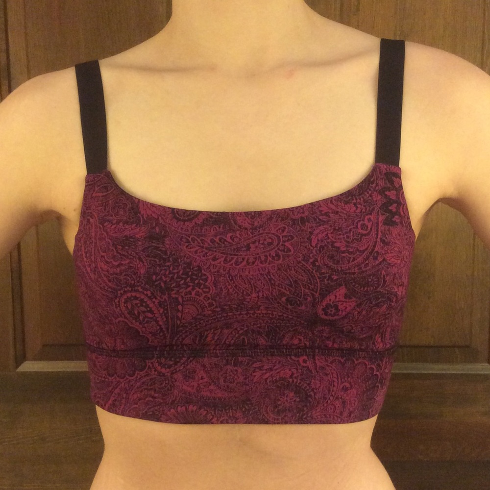 Lululemon sports bra