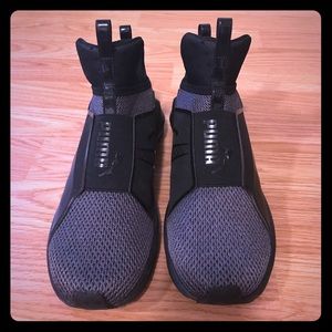 Puma Fierce Varsity shoes size 8 never worn!