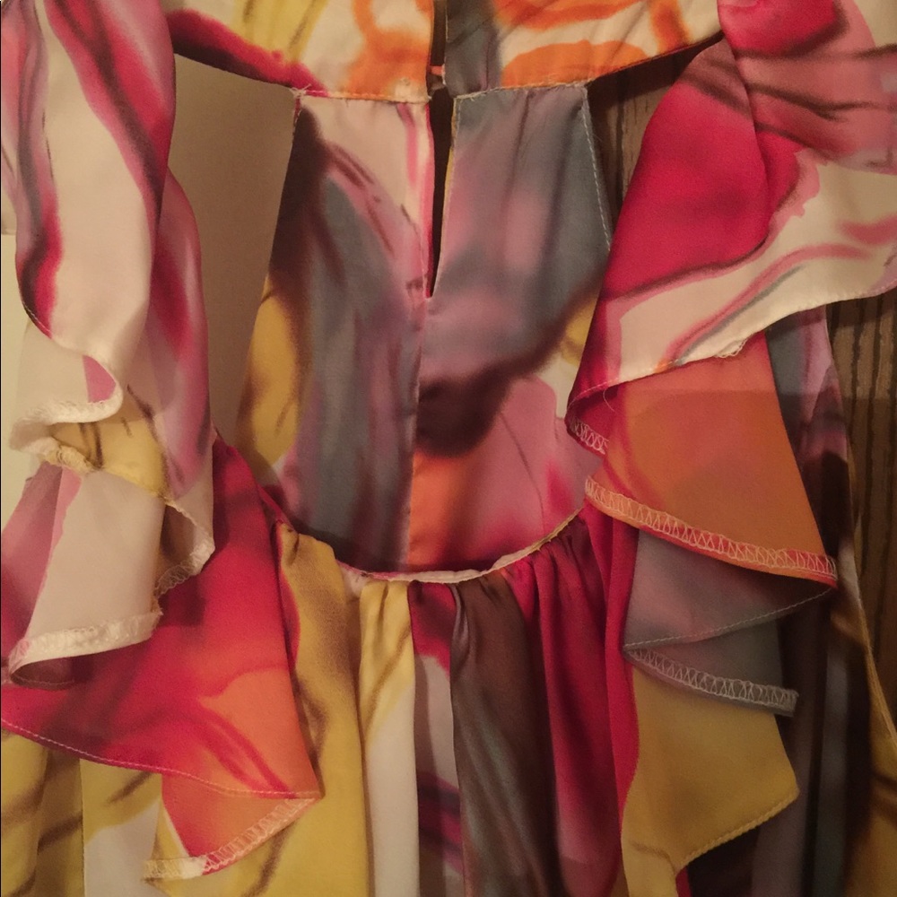 Top - Picture 2 of 4