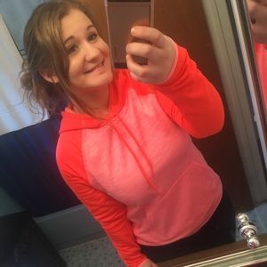 $15 for this sweatshirt