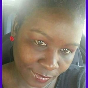 Meet your Posher, Tonya