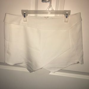 white envelope skort/skirt