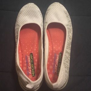 White and Silver Skechers Size 9