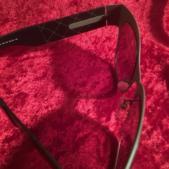 BOTTEGA VENETA UNISEX GUN METAL SUNGLASSES main image 5