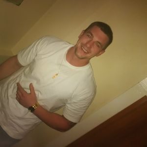 Meet your Posher, Brady