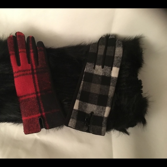 Faux fur Infinity scarf - Picture 6 of 7