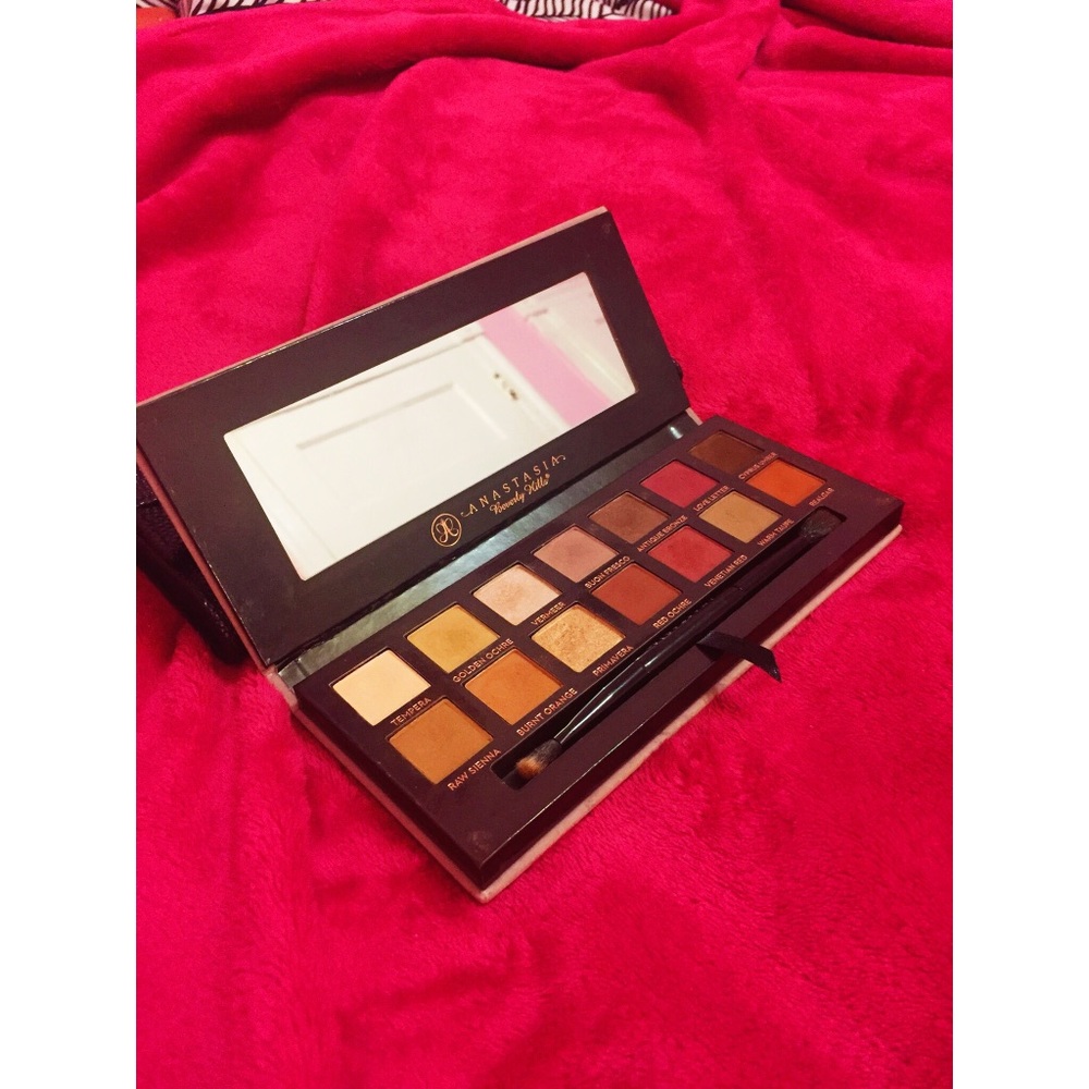 Anastasia Beverly Hills Modern Renaissance palette